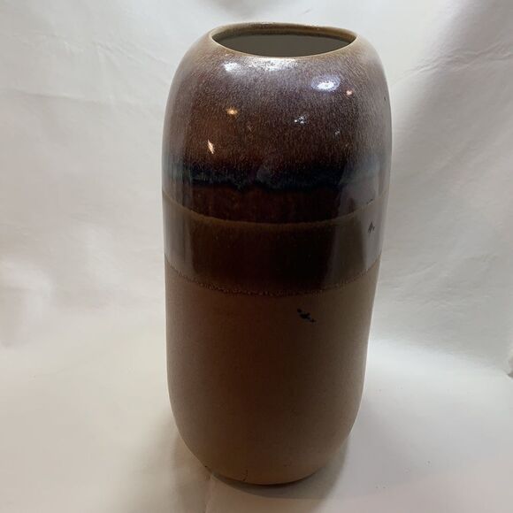 11 Inches Tall Brown Handcrafted Signed Pottery - Picture 4 of 8